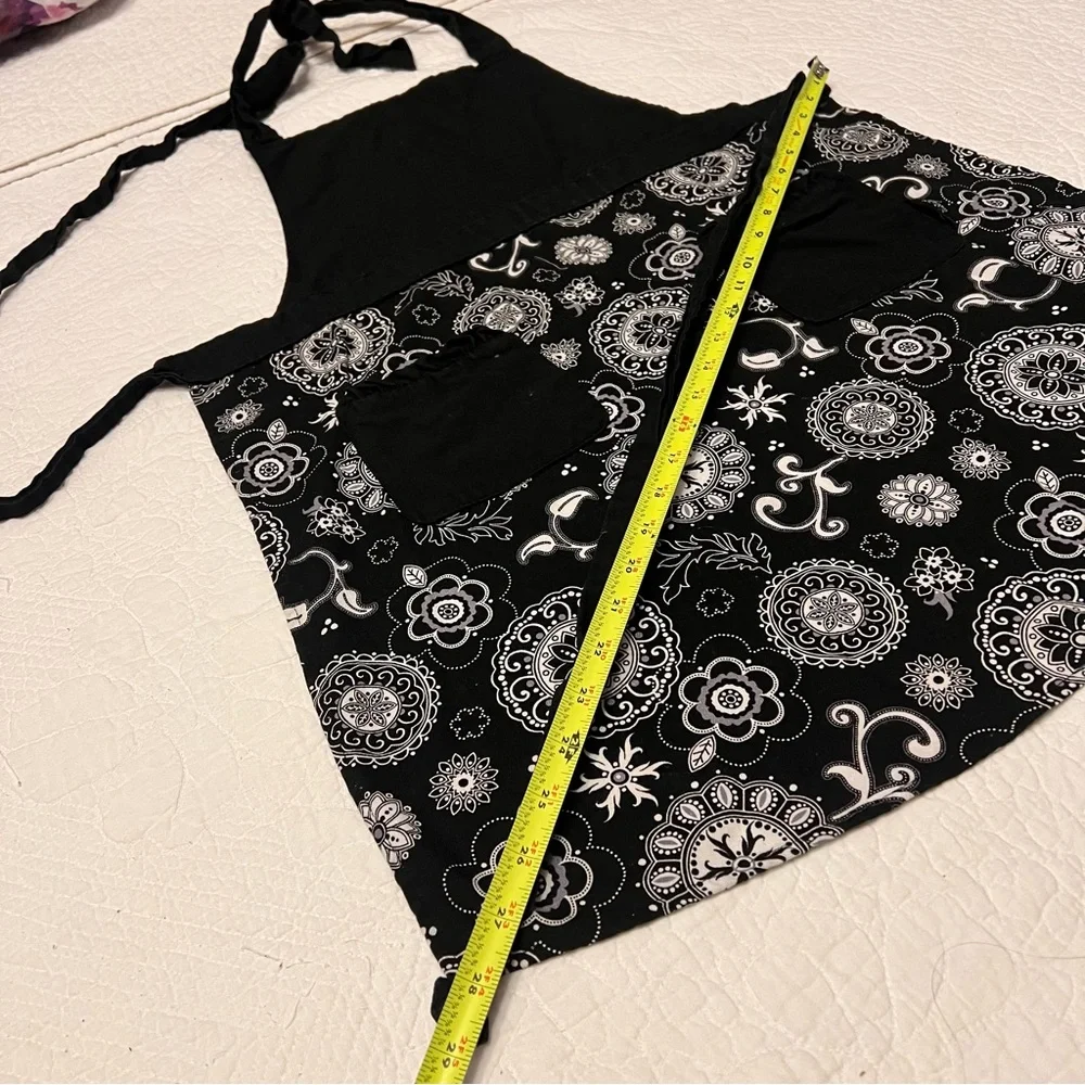 Thirty-One Black Cotton Mandala Print Kitchen Apron Women’s One Size new cond